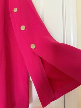 Brand New Chico's Women's Fuchsia Bell Sleeve Blouse with Gold Buttons Detail